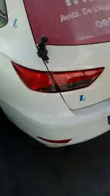Véhicule à la ferraille seat                                               leon st (5f8)                                                                                                                                                                                                                                              reference plus                                                                                                                                                                                                                                             de l'année 2017 alimenté crl