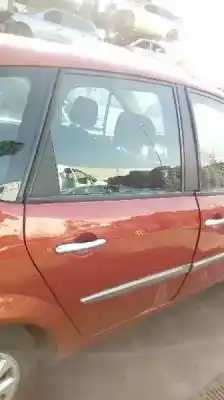 Véhicule à la ferraille renault scenic iii expression de l'année 2007 alimenté k9k p7