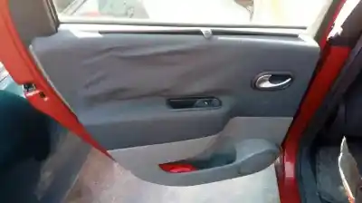 Véhicule à la ferraille renault scenic iii expression de l'année 2007 alimenté k9k p7