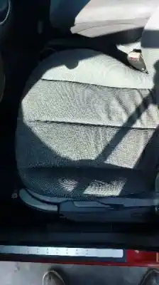 Véhicule à la ferraille renault scenic iii expression de l'année 2007 alimenté k9k p7