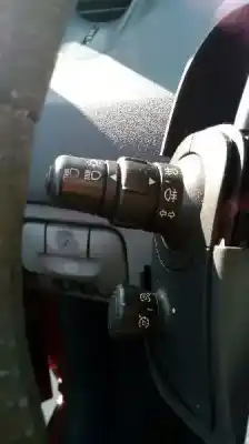 Véhicule à la ferraille renault scenic iii expression de l'année 2007 alimenté k9k p7