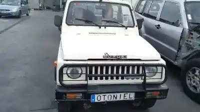 Véhicule à la ferraille suzuki santana sj-410 de l'année 1986 alimenté f10a