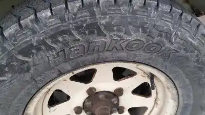 Véhicule à la ferraille suzuki santana sj-410 de l'année 1986 alimenté f10a