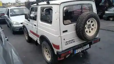 Véhicule à la ferraille suzuki santana sj-410 de l'année 1986 alimenté f10a