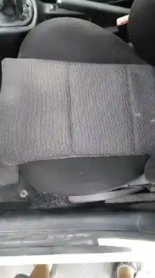 Véhicule à la ferraille seat leon (1m1) signo de l'année 2003 alimenté alh