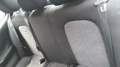 Véhicule à la ferraille seat leon (1m1) signo de l'année 2003 alimenté alh