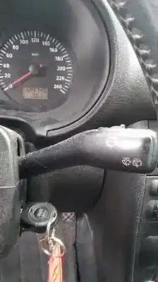 Véhicule à la ferraille seat leon (1m1) signo de l'année 2003 alimenté alh