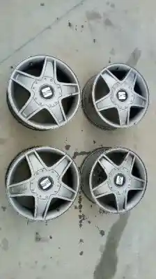 Véhicule à la ferraille seat leon (1m1) signo de l'année 2003 alimenté alh