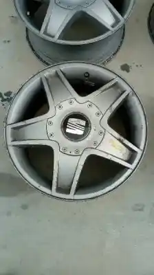 Véhicule à la ferraille seat leon (1m1) signo de l'année 2003 alimenté alh