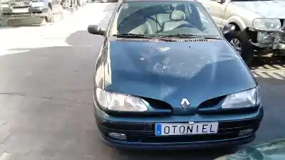 Scrapping Vehicle RENAULT MEGANE I CLASSIC (LA0) 1.6e RN of the year 1997 powered K7M