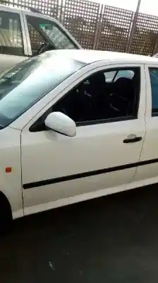 Verschrottungsfahrzeug skoda octavia berlina (1u2) 1.6 des jahres 2000 angetrieben akl