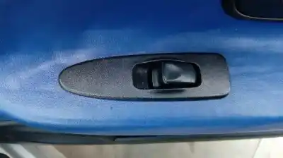 Здавання транспортного засобу mitsubishi carisma berlina 5 (da0) 1600 classic року 2002 потужний 4g92