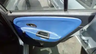 Здавання транспортного засобу mitsubishi carisma berlina 5 (da0) 1600 classic року 2002 потужний 4g92