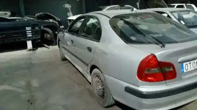 Здавання транспортного засобу mitsubishi carisma berlina 5 (da0) 1600 classic року 2002 потужний 4g92