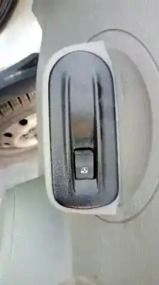 Здавання транспортного засобу nissan interstar mod. 04 (x70) 2.5 dci diesel cat року 2007 потужний g9u a6 euro 4