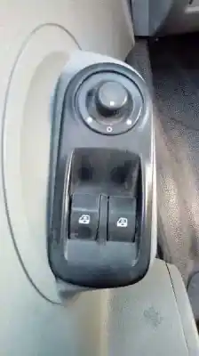 Здавання транспортного засобу nissan interstar mod. 04 (x70) 2.5 dci diesel cat року 2007 потужний g9u a6 euro 4