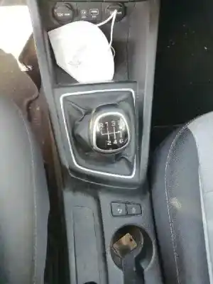 Véhicule à la ferraille hyundai i20 basis blue de l'année 2016 alimenté d3fa