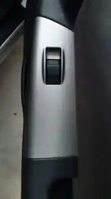 Veículo de Sucata toyota corolla (e12) 1.6 16v do ano 2003 alimentado 3zz-fe