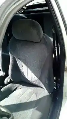 Здавання транспортного засобу ford escort berl./turnier atlanta berlina року 1995 потужний l1e