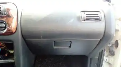 Здавання транспортного засобу ford escort berl./turnier atlanta berlina року 1995 потужний l1e