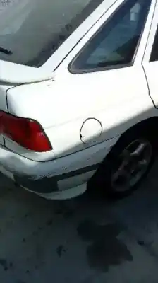 Здавання транспортного засобу ford escort berl./turnier atlanta berlina року 1995 потужний l1e