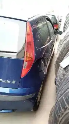 Здавання транспортного засобу fiat punto berlina (188) 1.2 8v dynamic року 2000 потужний 188a4000