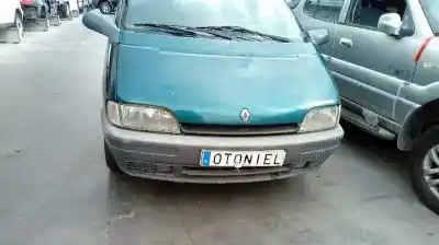 Verschrottungsfahrzeug renault espace (j63) 2.1 td helios 88 cv / 65 kw des jahres 1995 angetrieben j8s610