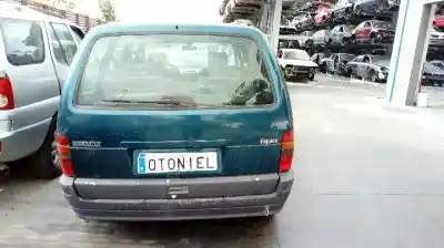 Verschrottungsfahrzeug renault espace (j63) 2.1 td helios 88 cv / 65 kw des jahres 1995 angetrieben j8s610