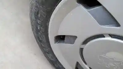 Vehicul casat peugeot 405 berlina sri climatisee al anului 1991 alimentat d6d