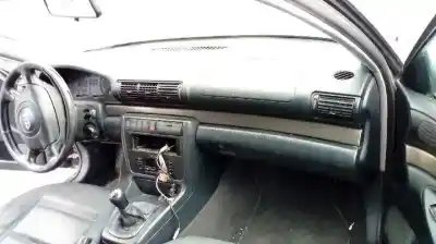 Sloopvoertuig audi a4 berlina (b5) 1.8 van het jaar 1998 aangedreven adr