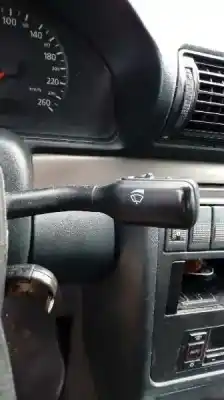 Sloopvoertuig audi a4 berlina (b5) 1.8 van het jaar 1998 aangedreven adr