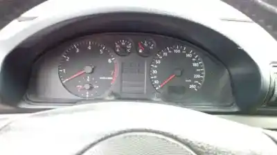 Sloopvoertuig audi a4 berlina (b5) 1.8 van het jaar 1998 aangedreven adr