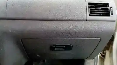 Veículo de Sucata ford tourneo connect (tc7) kombi corta do ano 2004 alimentado bhpa