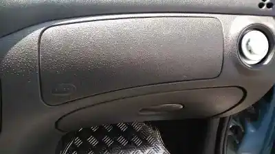 Здавання транспортного засобу citroen c3 1.4 hdi (68 cv) 1.4 hdi року 2002 потужний 8hx