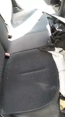 Sloopvoertuig citroen c4 berlina collection van het jaar 2006 aangedreven 9hx
