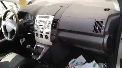Scrapping Vehicle toyota corolla verso (r1) 2.2 d-4d sol of the year 2007 powered 2adftv