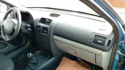 Scrapping Vehicle renault clio ii fase ii (b/cb0) authentique of the year 2001 powered k9k a7