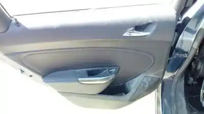 Verschrottungsfahrzeug opel astra j lim. cosmo des jahres 2011 angetrieben a17dtr