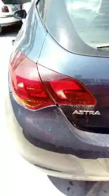 Verschrottungsfahrzeug opel astra j lim. cosmo des jahres 2011 angetrieben a17dtr