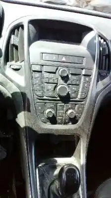 Verschrottungsfahrzeug opel astra j lim. cosmo des jahres 2011 angetrieben a17dtr