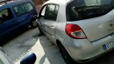 Утилизация автомобиля RENAULT CLIO III Expression года 2011 питание DOC. FRANCESA