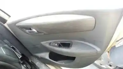 Здавання транспортного засобу citroen c4 berlina vtr plus року 2006 потужний nfu