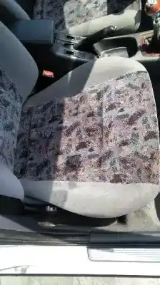 Здавання транспортного засобу nissan primera berlina (p11) básico року 1999 потужний ga16de