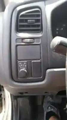 Здавання транспортного засобу nissan primera berlina (p11) básico року 1999 потужний ga16de