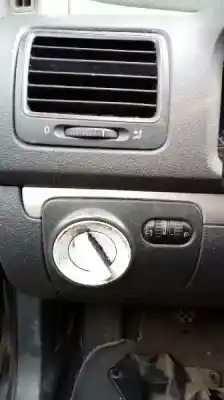 Hurda Aracı volkswagen golf v berlina (1k1) sportline yılın 2004 güçlü bkc