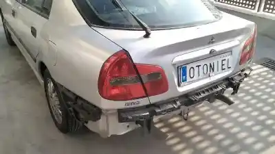 Hurda Aracı mitsubishi carisma berlina 5 (da0) 1900 di-d avance yılın 2003 güçlü f9q2