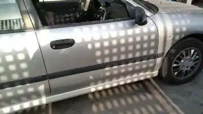 Hurda Aracı mitsubishi carisma berlina 5 (da0) 1900 di-d avance yılın 2003 güçlü f9q2