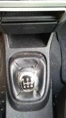 Hurda Aracı mitsubishi carisma berlina 5 (da0) 1900 di-d avance yılın 2003 güçlü f9q2