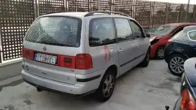 Scrapping Vehicle volkswagen sharan (7m6/7m9) comfortline of the year 2002 powered auy