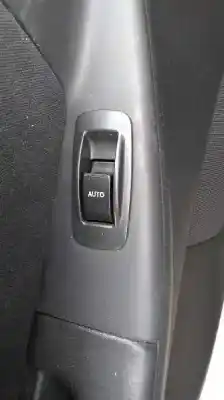 Veículo de Sucata toyota corolla (e12) 1.6 16v do ano 2002 alimentado 3zz-fe